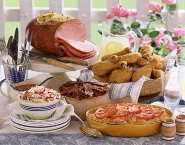 تصویر با کیفیت مرغ سوخاری با غذاهای متنوع لذیذ